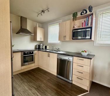 Turangi House | Walnut Cottage, Turangi/Tongariro