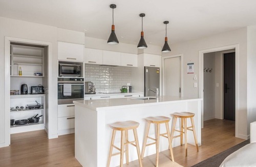 Lake Hawea House | Warm & Cosy | Pool Table | Idyllic Location At Lake Hawea