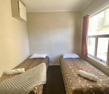 Kaikoura Apartment | Waterfront, Handy Location, Affordable, Unit 7 - KK41647
