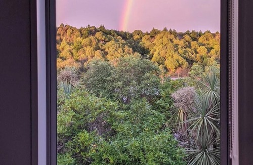 Kaikoura House | Waves Apartment 12 | KK78012