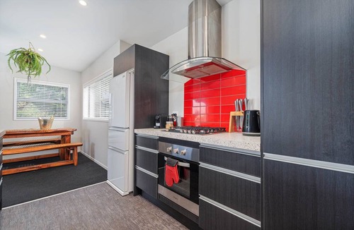 Coromandel Apartment | Wharf Landing: The Apartment