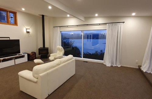 Whitby House | Whitby sea view