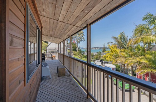 Whitianga House | Whitianga Coastal Escape (3 bdrm)