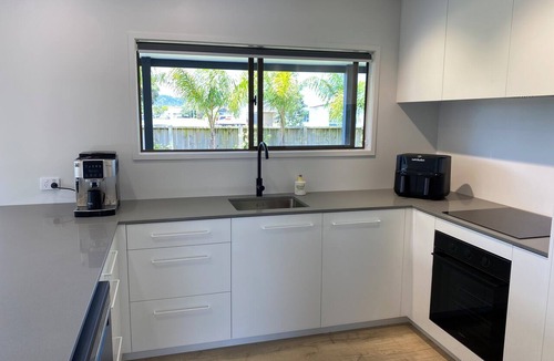 Whitianga House | Whitianga Family Retreat (sleeps 10)