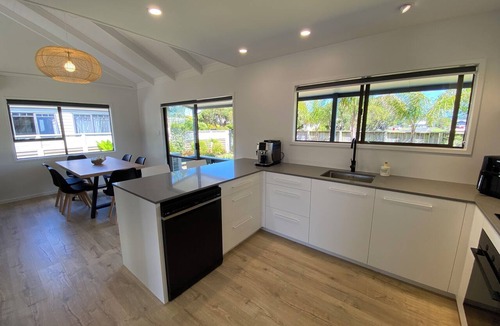 Whitianga House | Whitianga Family Retreat (sleeps 10)