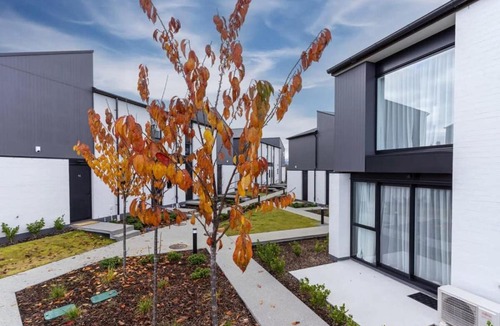 Albert Town Apartment | Wilbro