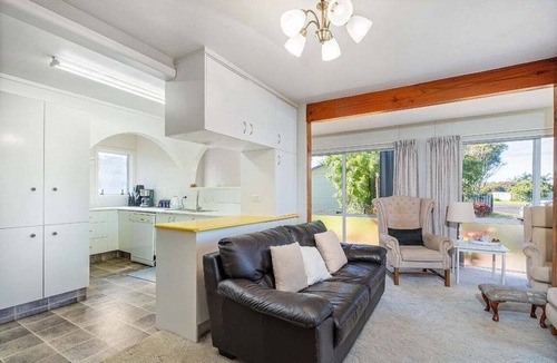 Whangamata House | Williamson Getaway - Whangamata