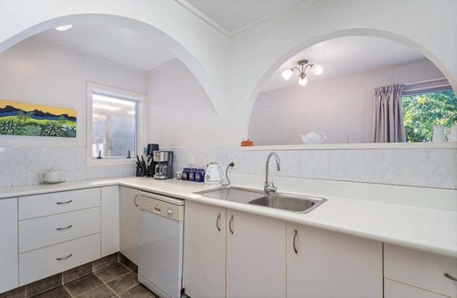 Whangamata House | Williamson Getaway - Whangamata
