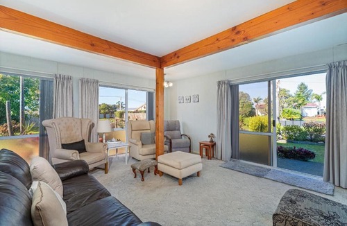 Whangamata House | Williamson Getaway - Top Whangamata Location