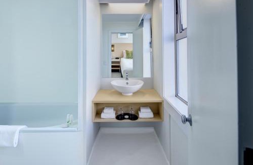 Te Aro Hotel | Willis Wellington Hotel