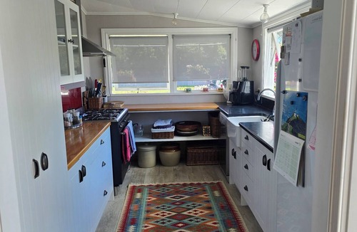 Te Awanga Cottage | Willowstream Cottage - Te Awanga, Hawkes Bay NZ