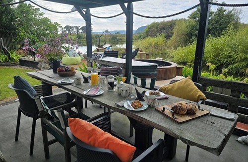 Te Awanga Cottage | Willowstream Cottage - Te Awanga, Hawkes Bay NZ