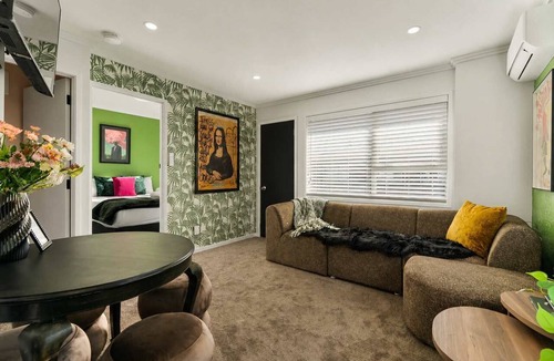 Hamilton Apartment | Winifreds Apartments - By Superior Stays