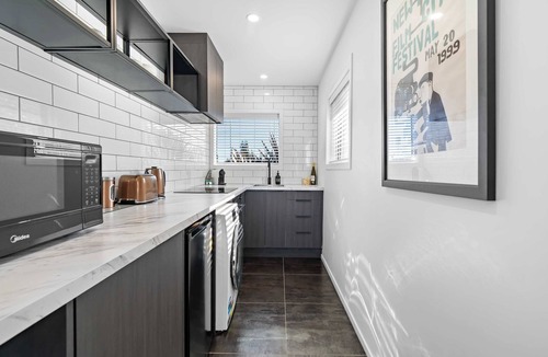 Hamilton Apartment | Winifreds Apartments - By Superior Stays