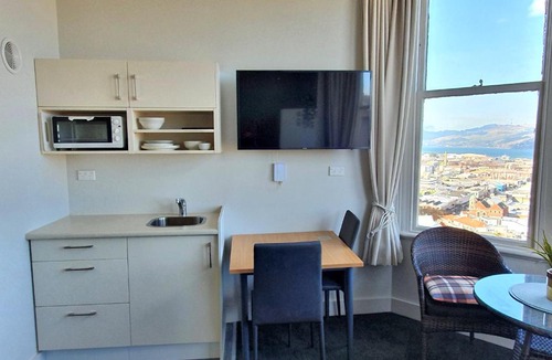 Dunedin City Centre Hostel | Work and Travel Stay Central City