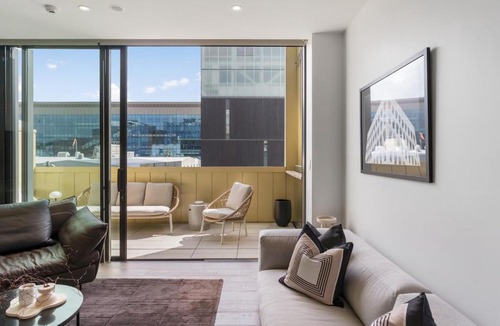 Auckland Central Business District Apartment | Wynyard Residence 3-Level Townhouse