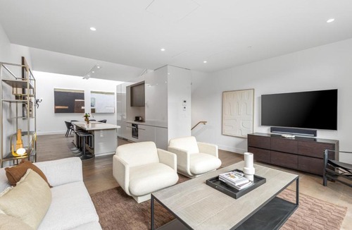 Auckland Central Business District Apartment | Wynyard Residence 3-Level Townhouse