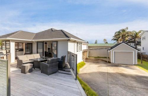 Mount Maunganui House | Your Downtown Mount Maunganui Escape Awaits!