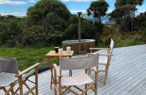 Colac Bay Cottage | Yurt at Colac Bay