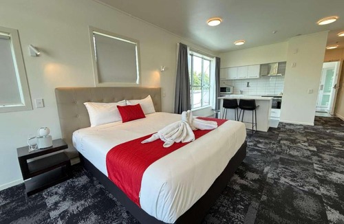 Hamilton Hotel | Zeta Motel