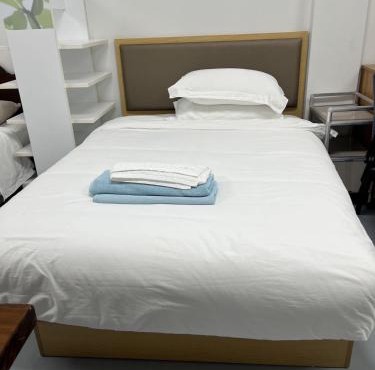 2 Double, 1 Single and 2 Sofa Beds Apartment 6