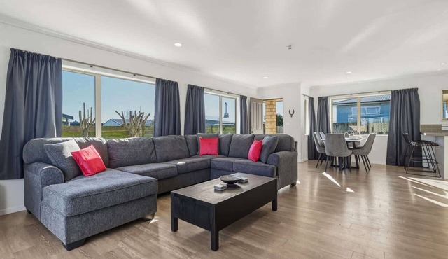 25A Hideaway - 3 Bed, 2 Bath with Deck & BBQ