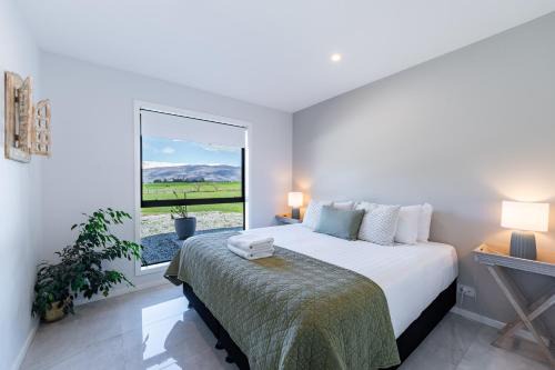 2BR Guest Retreat in Country Home with Shared Hallway in Tarras