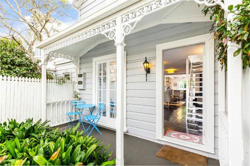 2BR Villa Near Ponsonby Rd & Parking Zodiak Stays in Auckland