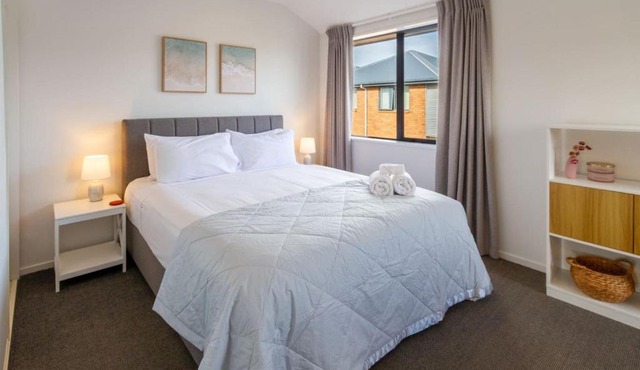 3 Bedroom Home With Garage & Extra Car Park in Christchurch