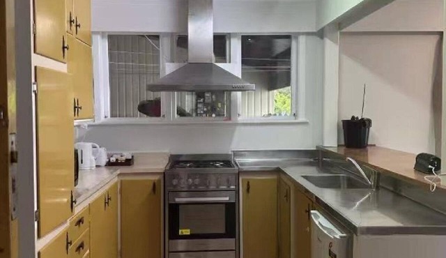 3 bedrooms House