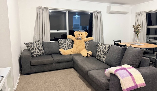 3BR Home - Walk to Train, Lynn Mall & Westgate