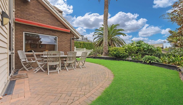 4 bedroom, Greenlane House, by Cornwall Park in Greenlane