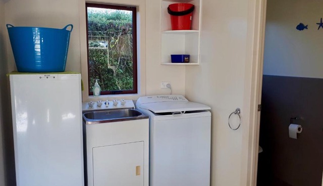 5 Doors Down - Hahei Holiday Accommodation in Hahei