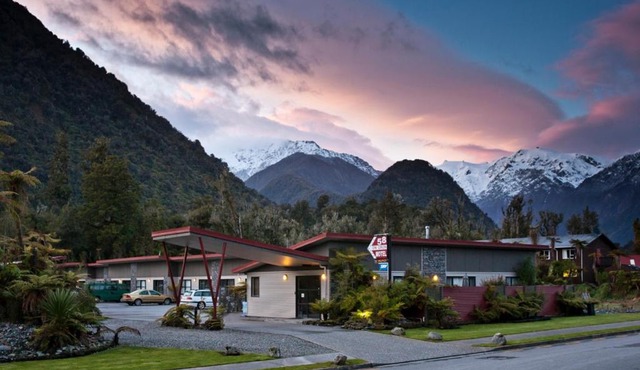 58 On Cron Motel in Franz Josef Glacier