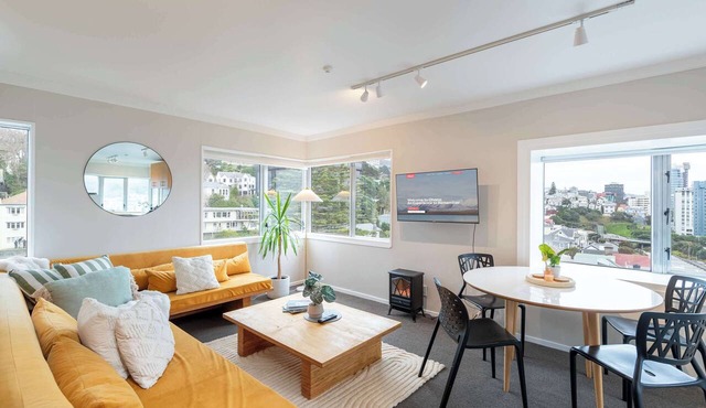 Abel St Central | 2BR | City Views + Laundry in Wellington