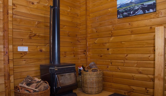 ALPINE ON OREGON, pet friendly, with a garden in Hanmer Springs in Hanmer Springs