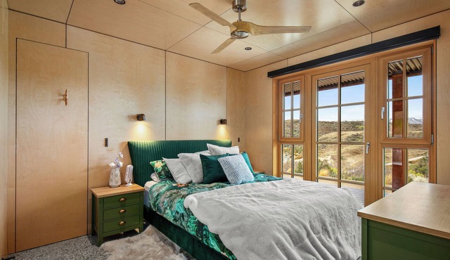 Architect-Designed Private Alpine Timber Lodge in Saint Bathans