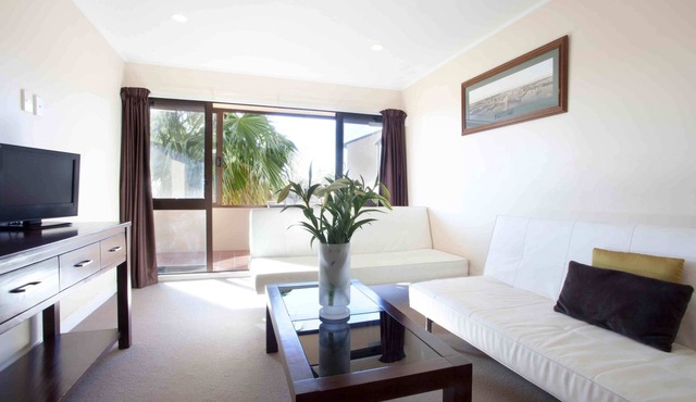 Auckland Airport Kiwi Hotel