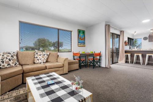 Beach Close - Ohope Beach Holiday Home
