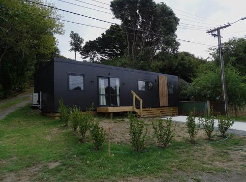 Beach Retreat Cafes & Music in Paraparaumu