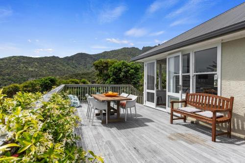 Belmont Beach House - Whangarei Heads Escape in Whangarei Heads