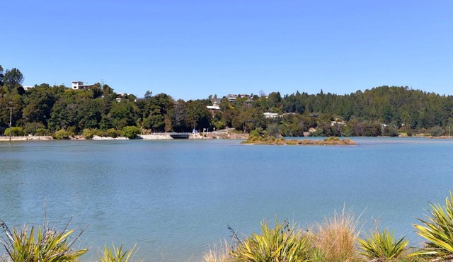 Blue Lagoon - Kaiteriteri Holiday Unit in Ngaio Bay