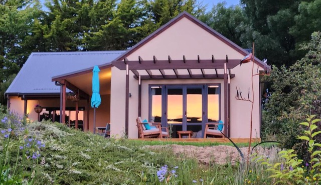 Boutique Art Retreat