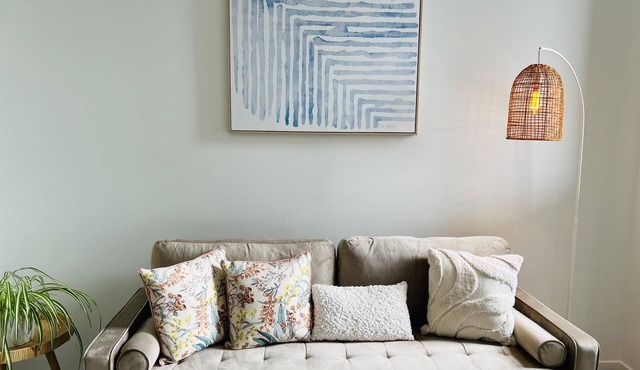 Brand New Modern Cozy Home at Central Location| Family Friendly with Netflix in Auckland