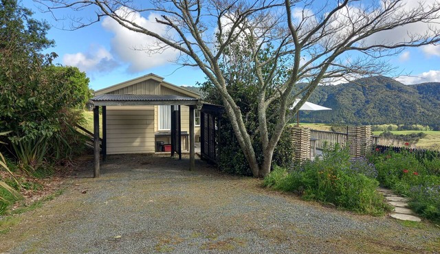 Cabin with beautiful views for Waipu getaway in Waipu