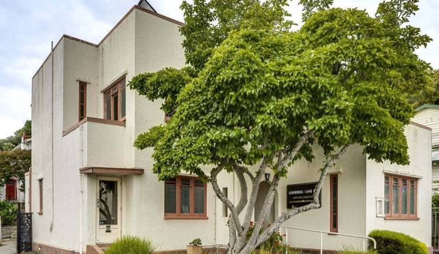Cathedral Lane Apartment