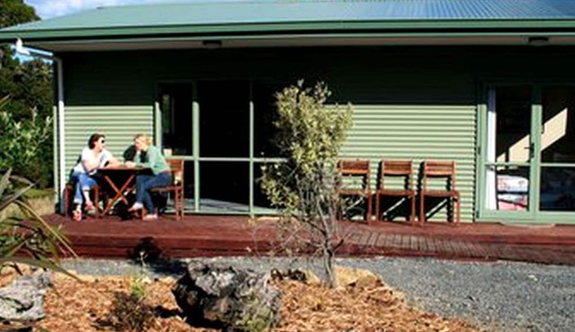 Charming Cottage Rental for a Peaceful Vacation in Catlins, New Zealand in Chaslands