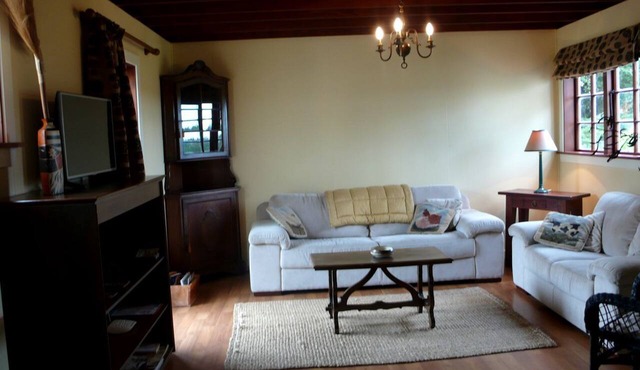 Charming Four-Season Cottage at the Foothills of Mount Hutt near Methven, New Zealand in Methven