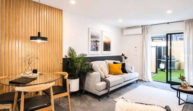 City Nook | 2BR with Courtyard | CBD + Stadium in Christchurch