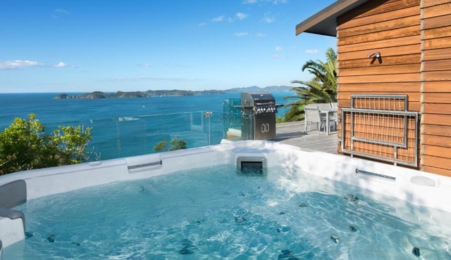 Cloud 9 - Russell Luxury Accommodation - 3 Bedroom in Russell